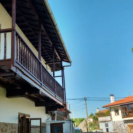 Casa Justa Nyaraló San Martín de Luiña